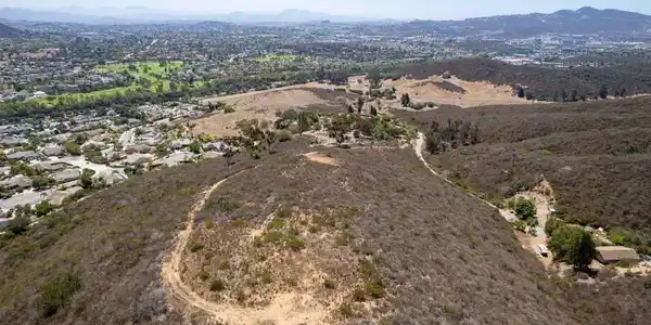 N Twin Oaks Valley Rd