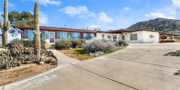 55689 Highland