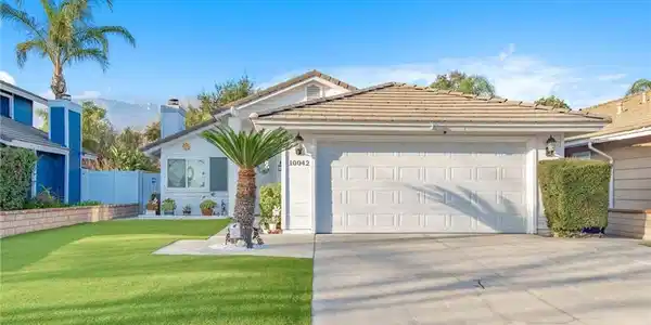 10042 Palo Alto St.