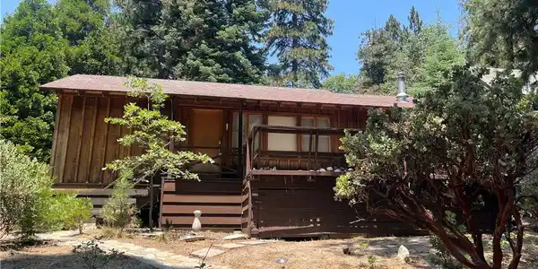6020 Lake