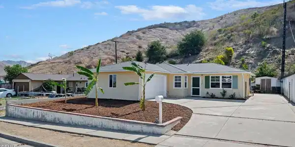 5364 Floral Drive