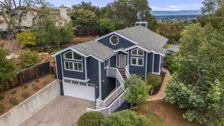 3338 Oak Knoll Drive