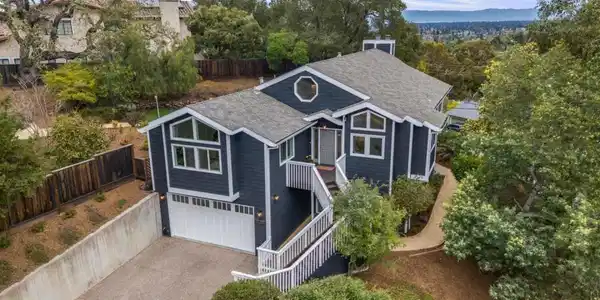 3338 Oak Knoll Drive