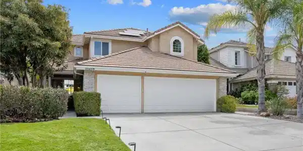 25654 Shaw
