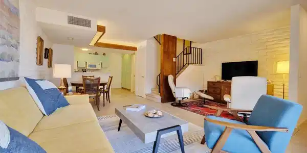 549 Palm Canyon