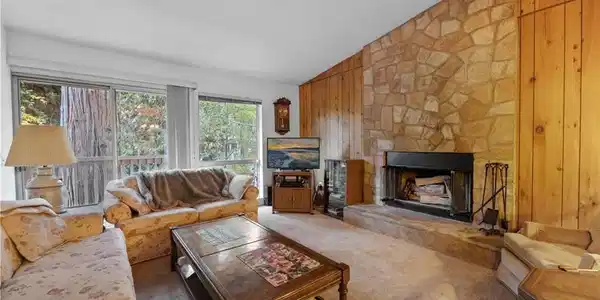103 Rockledge Lane