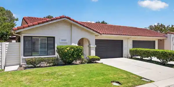 2258 Placita San Rufino