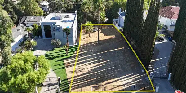 21323 Mulholland Drive