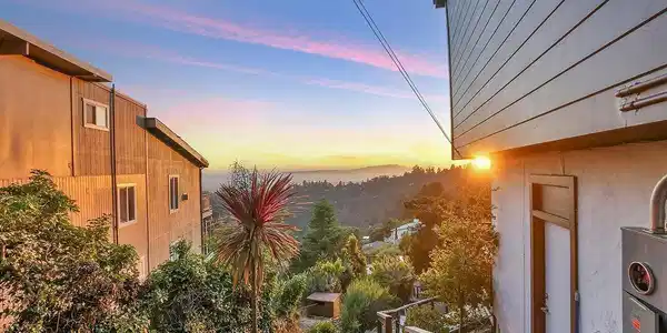 7315 Skyline BLVD
