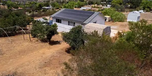 13711 Glen Lane
