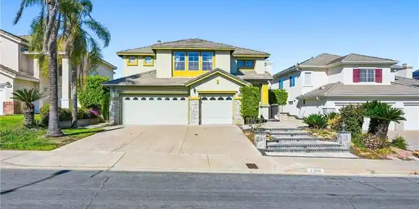 1568 Rancho Hills