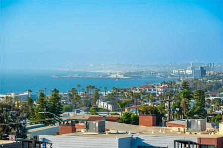 444 Calle Miramar