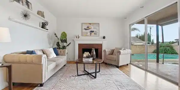 903 Crestfield