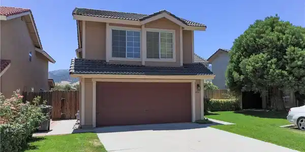 422 Sherwood Place