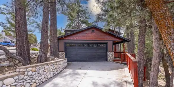 620 Villa Grove
