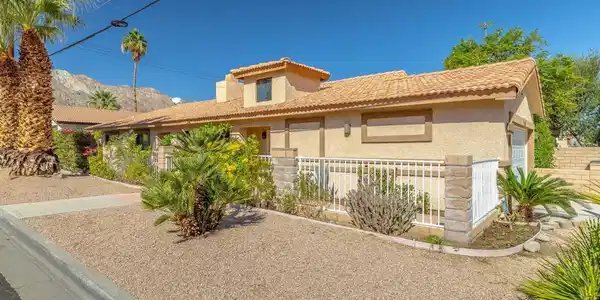 53995 Avenida Mendoza