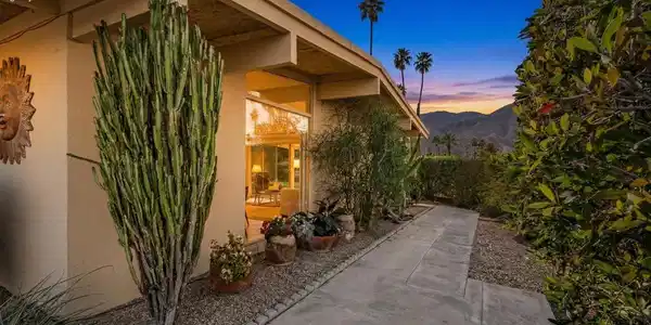 46185 California 74