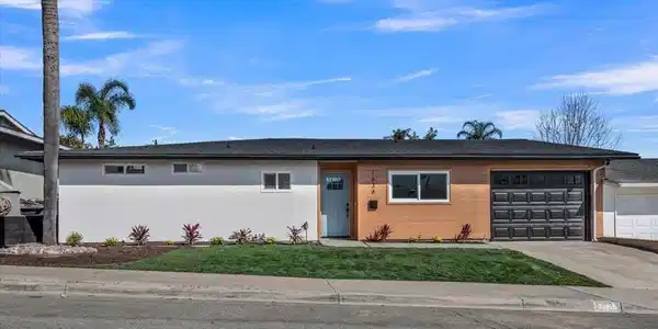 1638 La Tierra Lane