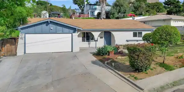 3943 Nereis Dr