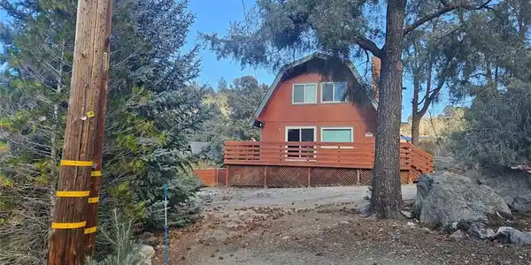 15513 Live Oak Way
