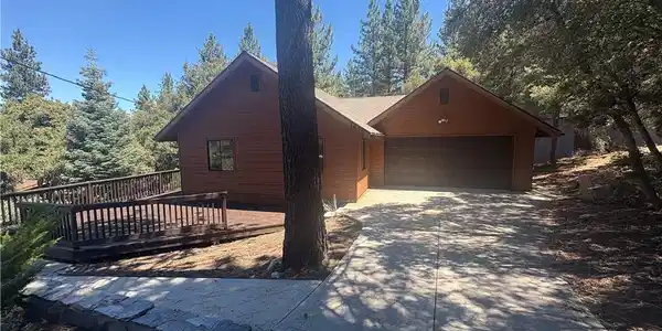 1800 Linden Drive