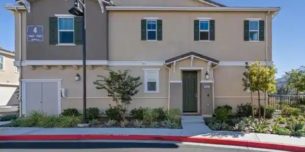 10427 Graphite Street