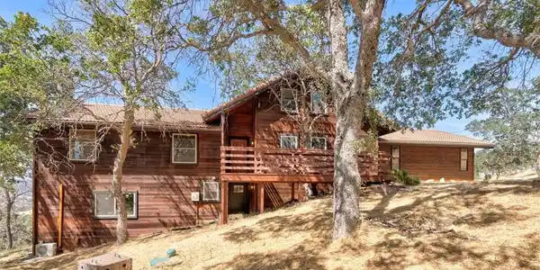 41345 Lilley Mountain Drive