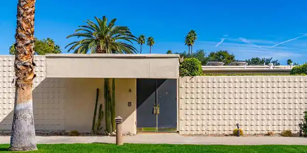 4 Lakeview Circle