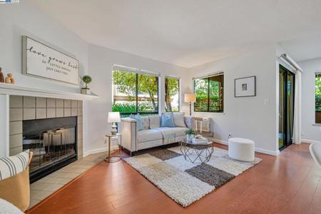 39199 39199 Guardino Drive