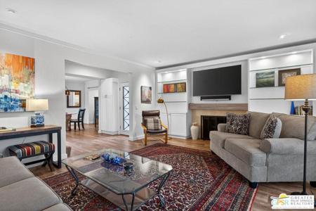 305 W Arenas Road
