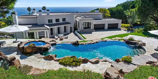 32597 Pacific Coast Highway