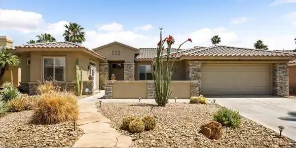 40726 Eastwood