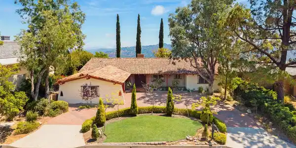 592 Starlight Crest Drive