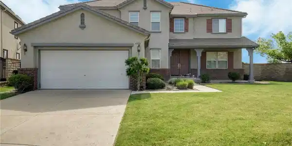 24306 Via La Casa