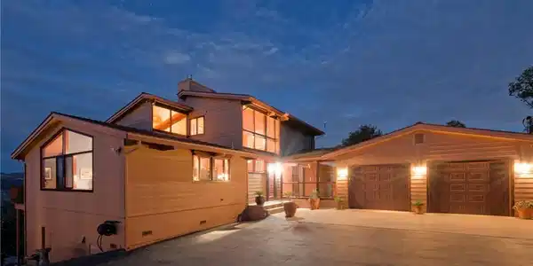 9256 Lazo Way