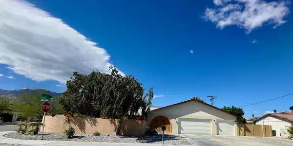 2231 N Los Alamos Road