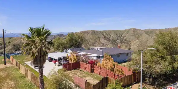 17366 Sierra Highway