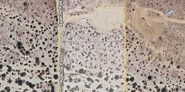3085 Apache Pass