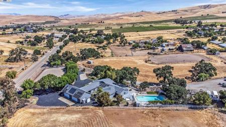 10040 Tesla Rd