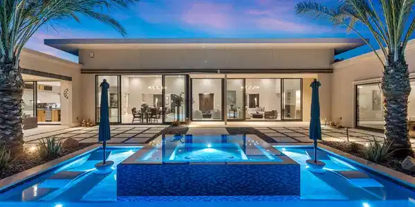 1045 Bella Vista