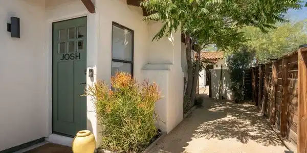 Image 4