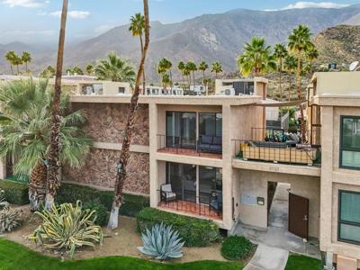 2727 S Sierra Madre