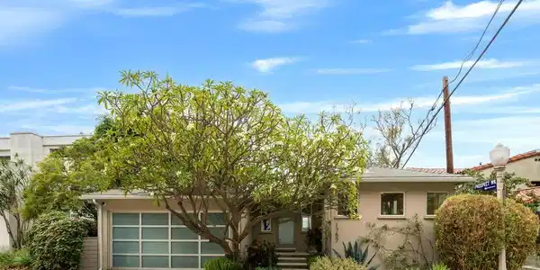 1757 Hollyvista Avenue