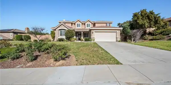 12810 Sierra Creek