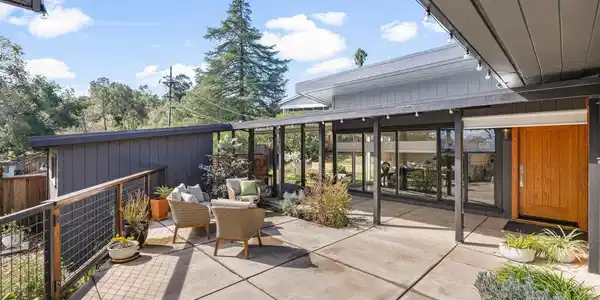 151 Montecito Crescent