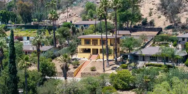 3811 Mount Rubidoux