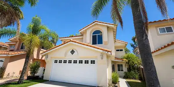 15657 Ladera Vista