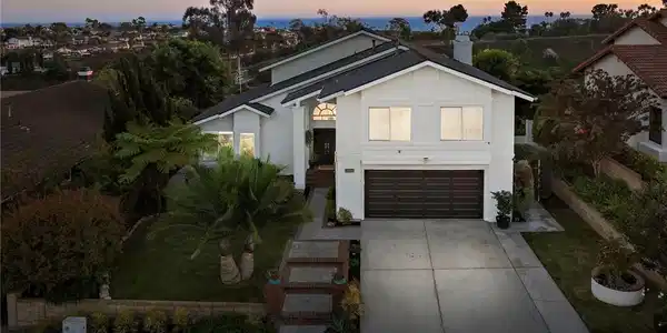 2913 Calle Frontera