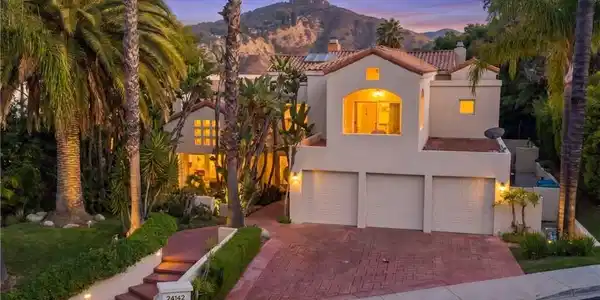24142 Park Riviera