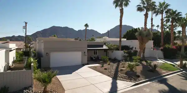53060 Avenida Juarez